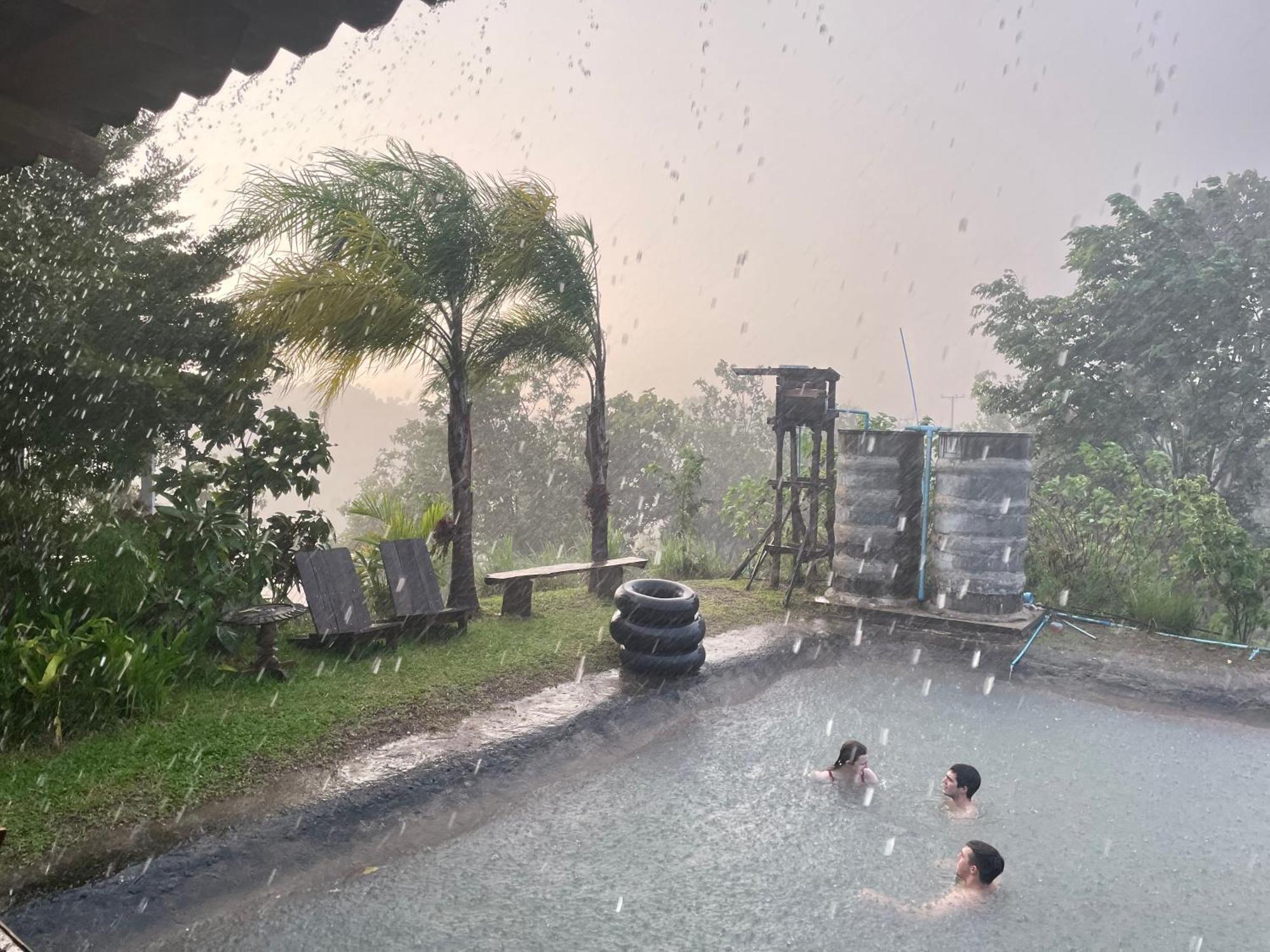 Monsonkeang Camping View ม่อนสันเกี๋ยง Mae Chaem Zewnętrze zdjęcie